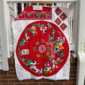 Vintage Disney Christmas Tree Skirt 31" Mickey Minnie Mouse Donald Duck Quilted